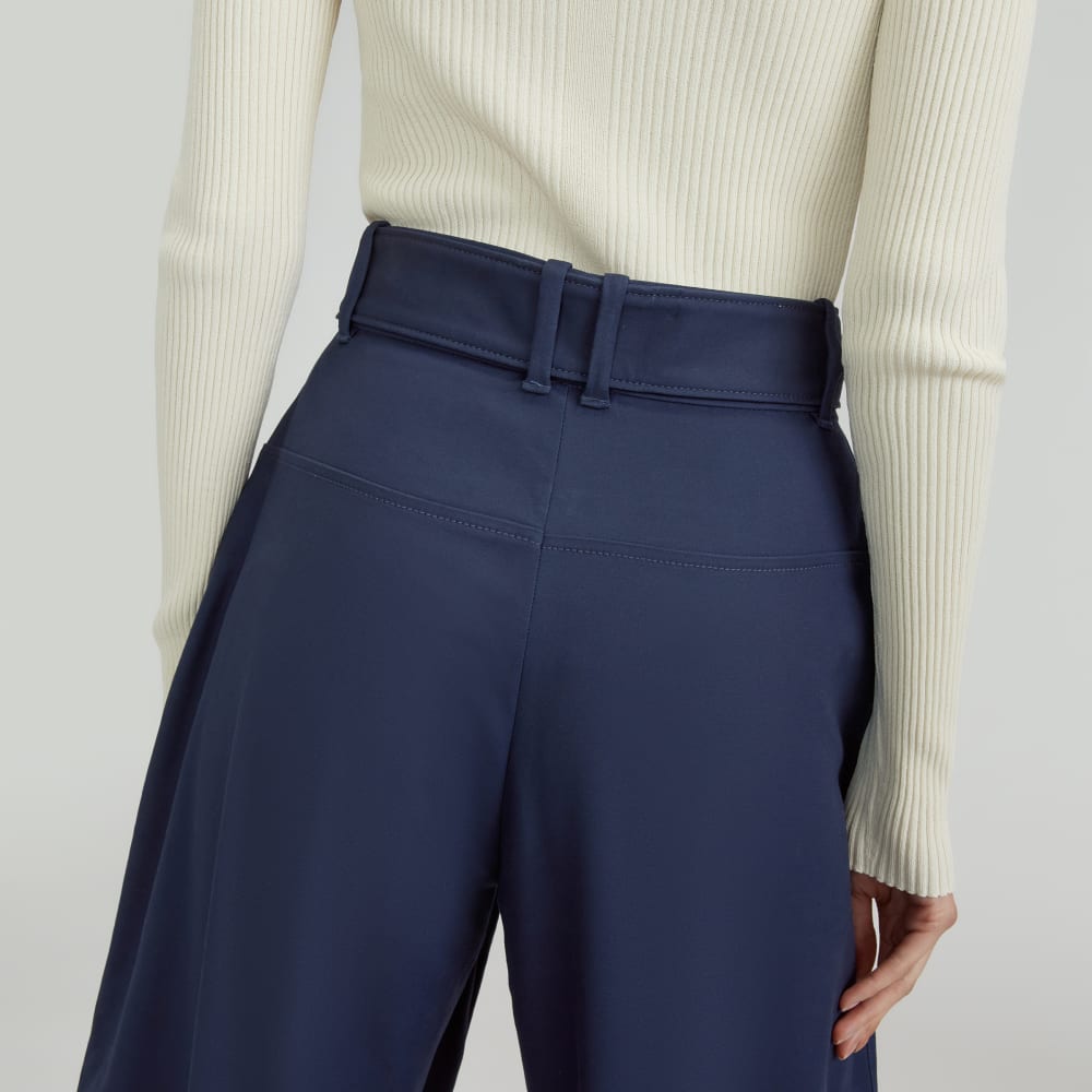 The Structured Cotton Belted Pant | Navy