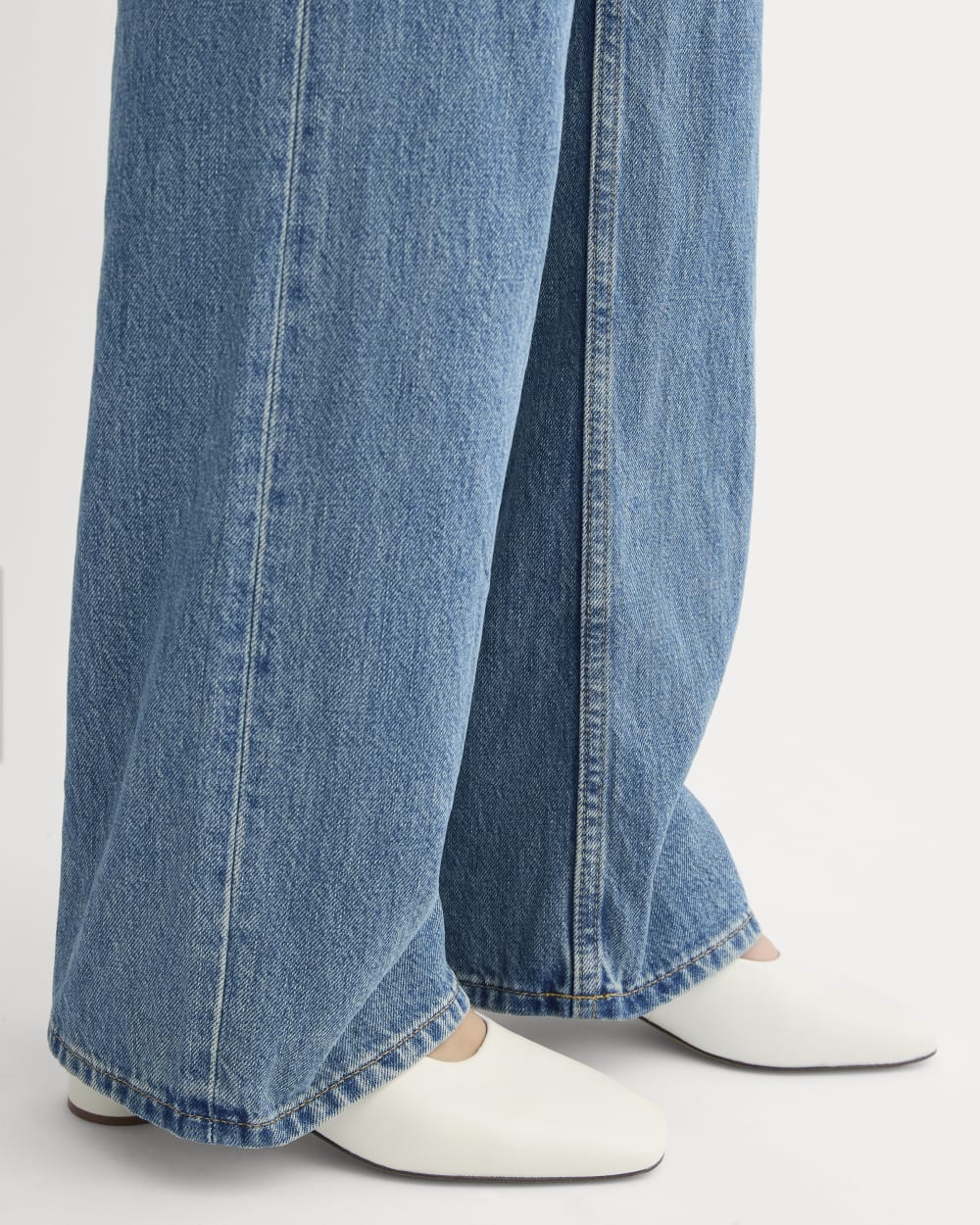 The Gallery Pump | Canvas