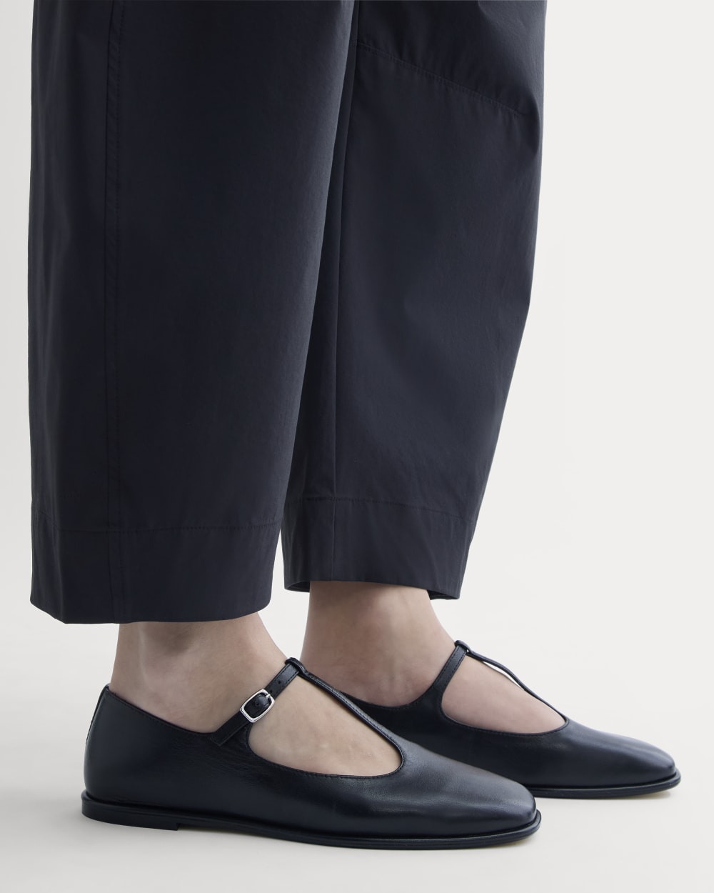 The Leather T-Strap Flat | Black