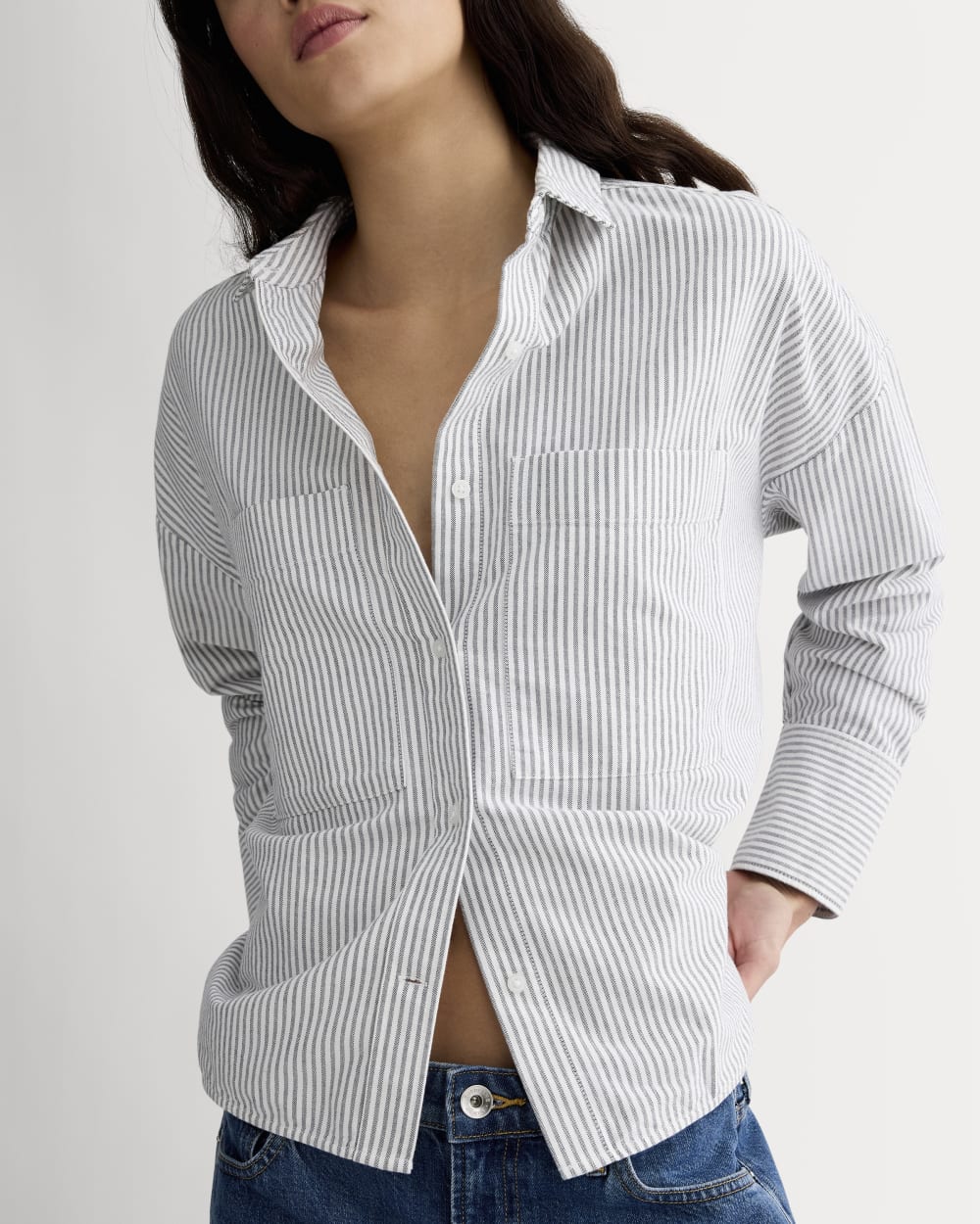 The Boxy Oxford | Black / White