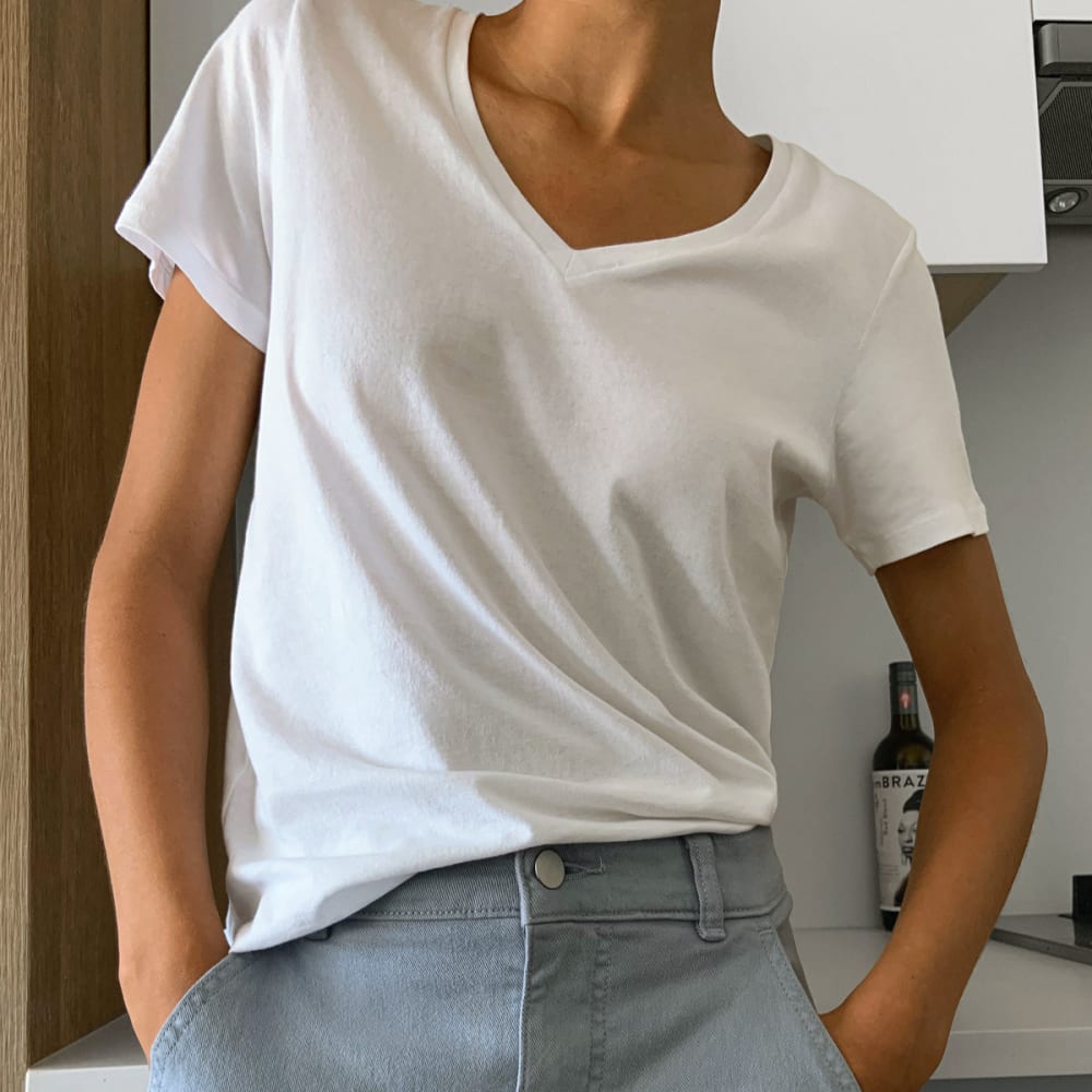 The Organic Cotton V-Neck | White