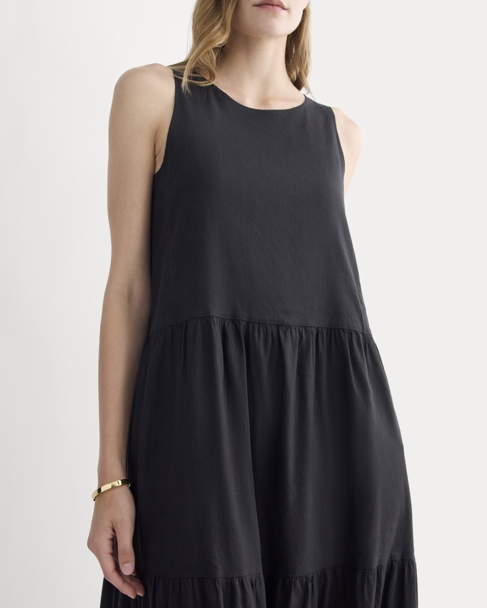 The Tiered Dress in Stretch Linen | Black