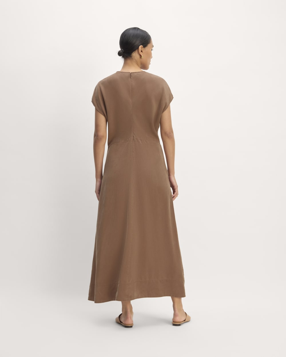 The TENCEL™ Short-Sleeve Midi Dress | Carob Brown