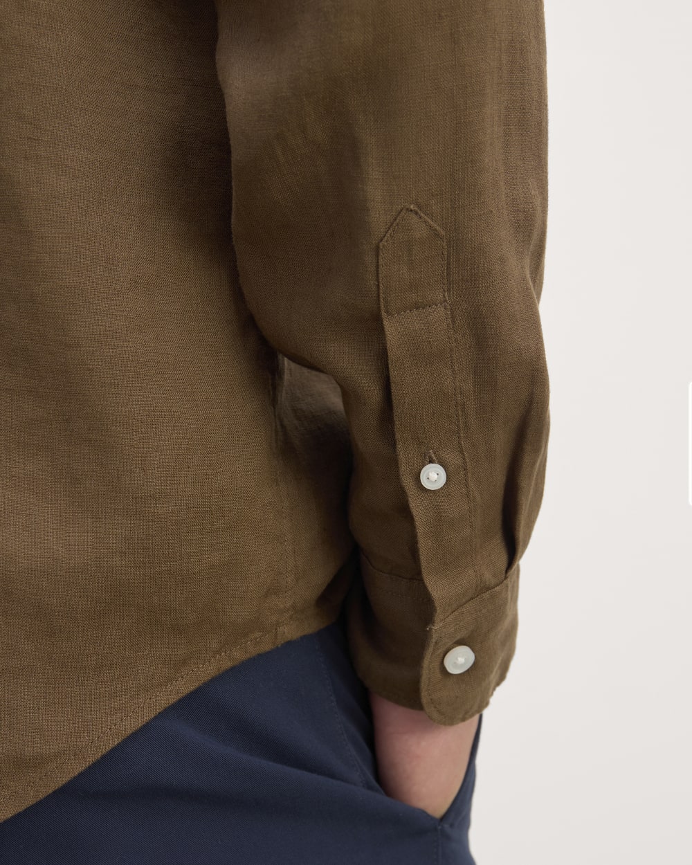 The Classic Shirt in Linen | Cocoa