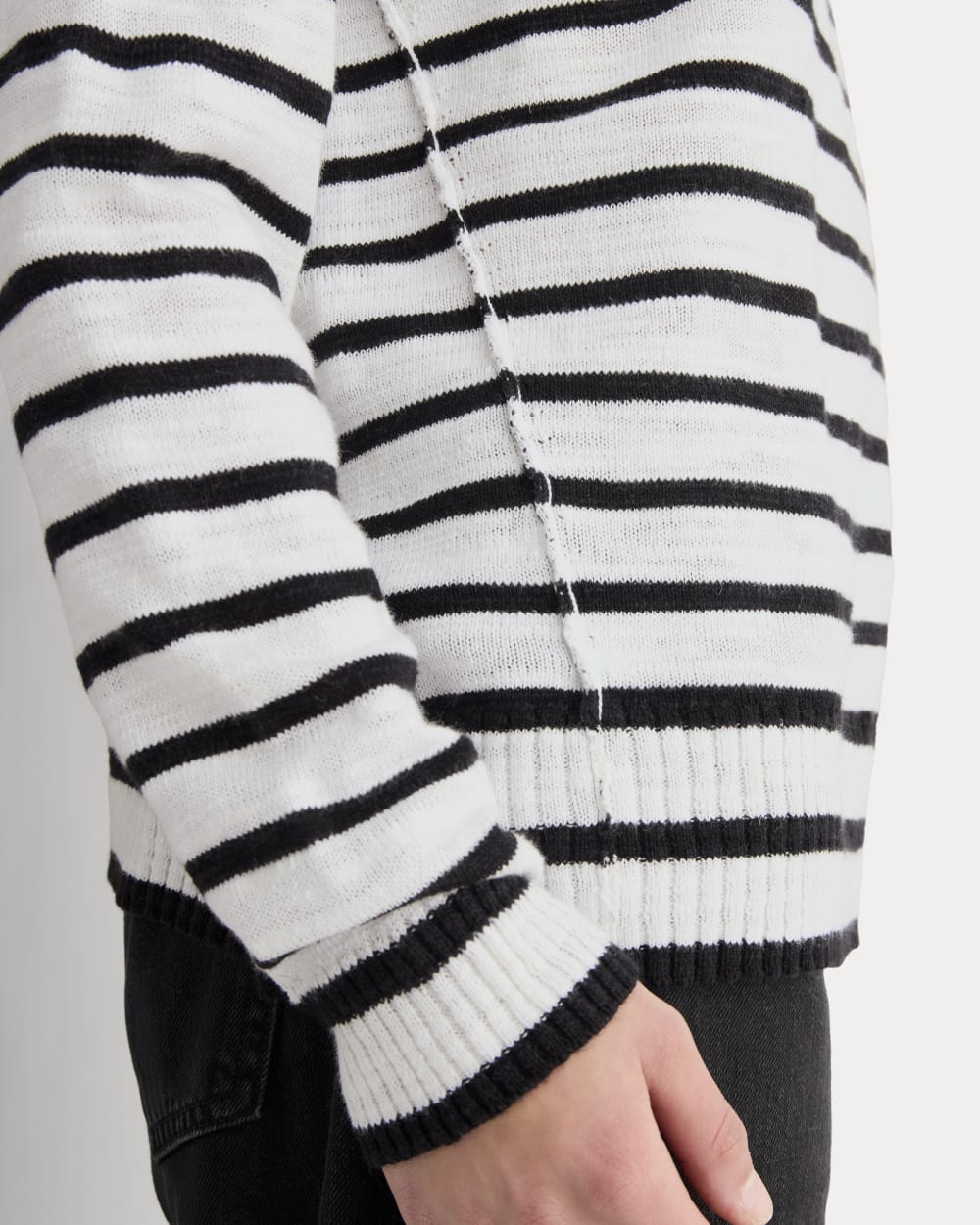 The Slouch Sweater in Cotton Linen | White / Black