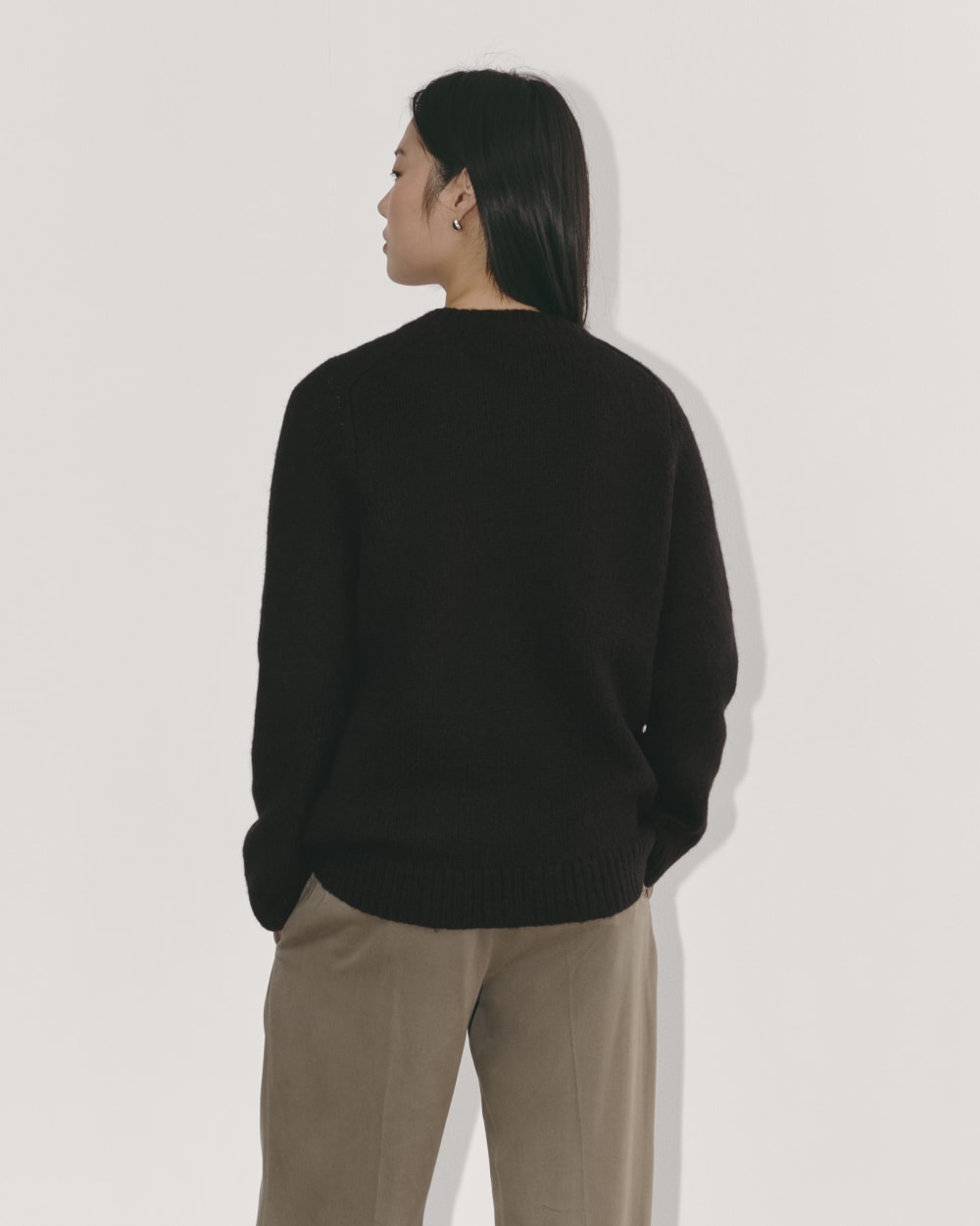 The Relaxed Crew in Cloud | Black