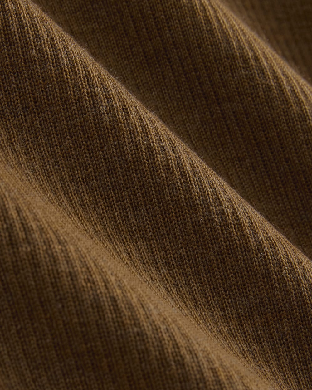 The Polo in Ultrasoft Merino | Heathered Toffee