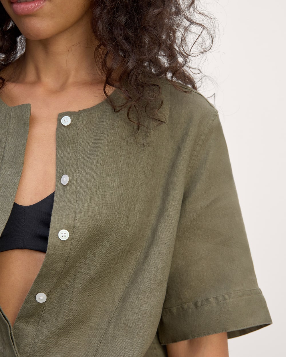 The Bib Shirt in Linen | Kalamata