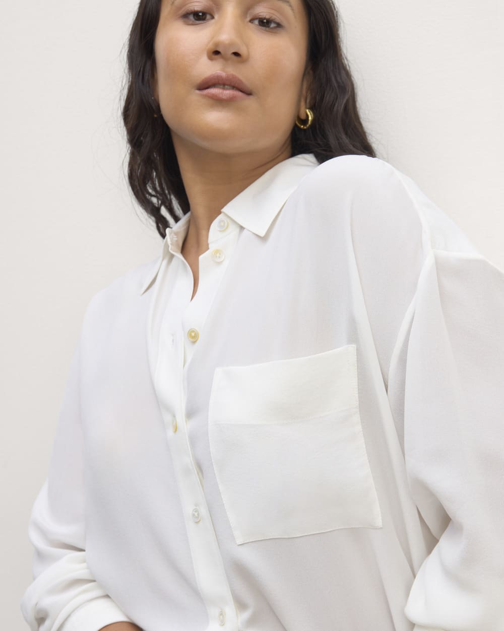 The Boyfriend Shirt in Washable Silk | Off-White