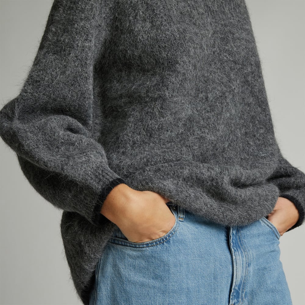 The SuperFuzz Alpaca Oversized Crew | Heathered Charcoal
