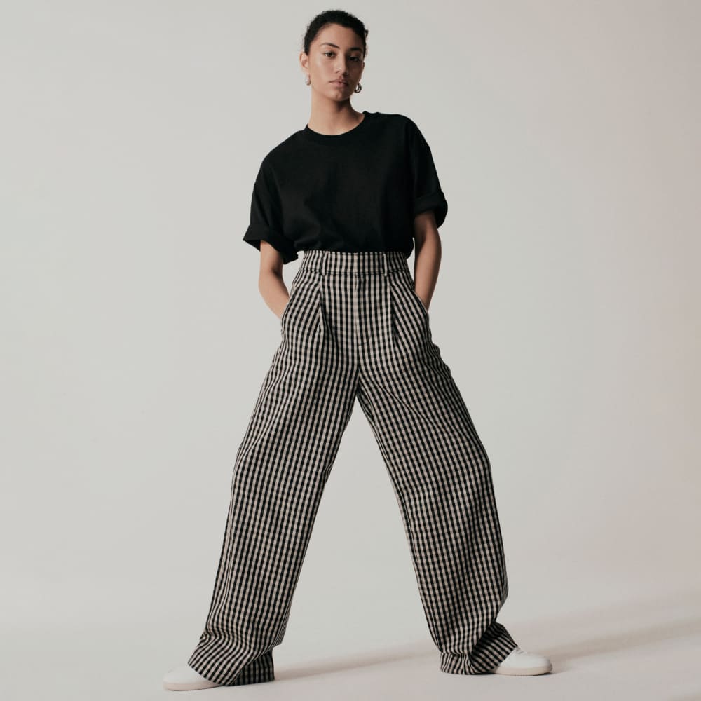 The Draper Pleated Pant in Buttersmooth | Khaki / Black | 32 Inseam
