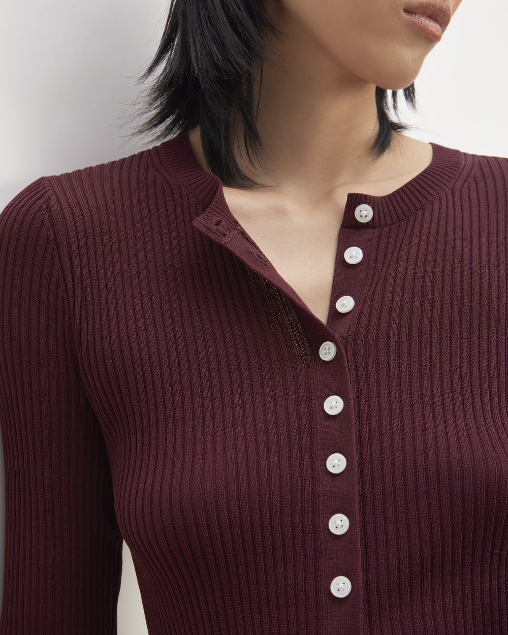 The Ribbed Cropped Cardigan | Burgundy