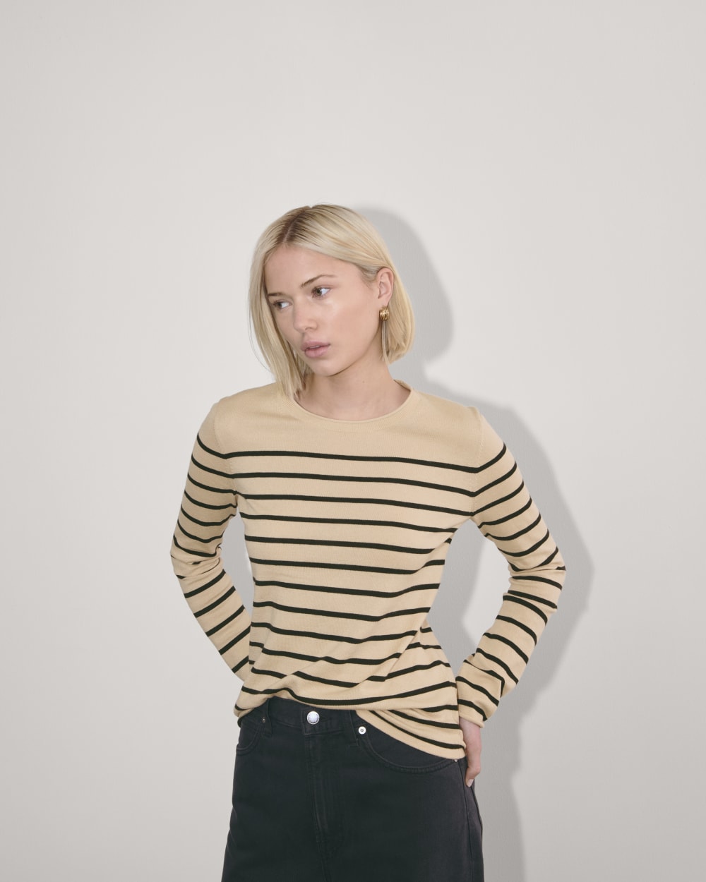 The Crew in Cotton Cashmere | Powder / Black