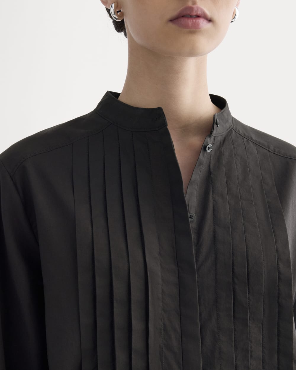 The Pleated Shirt in Silky Cotton | Black