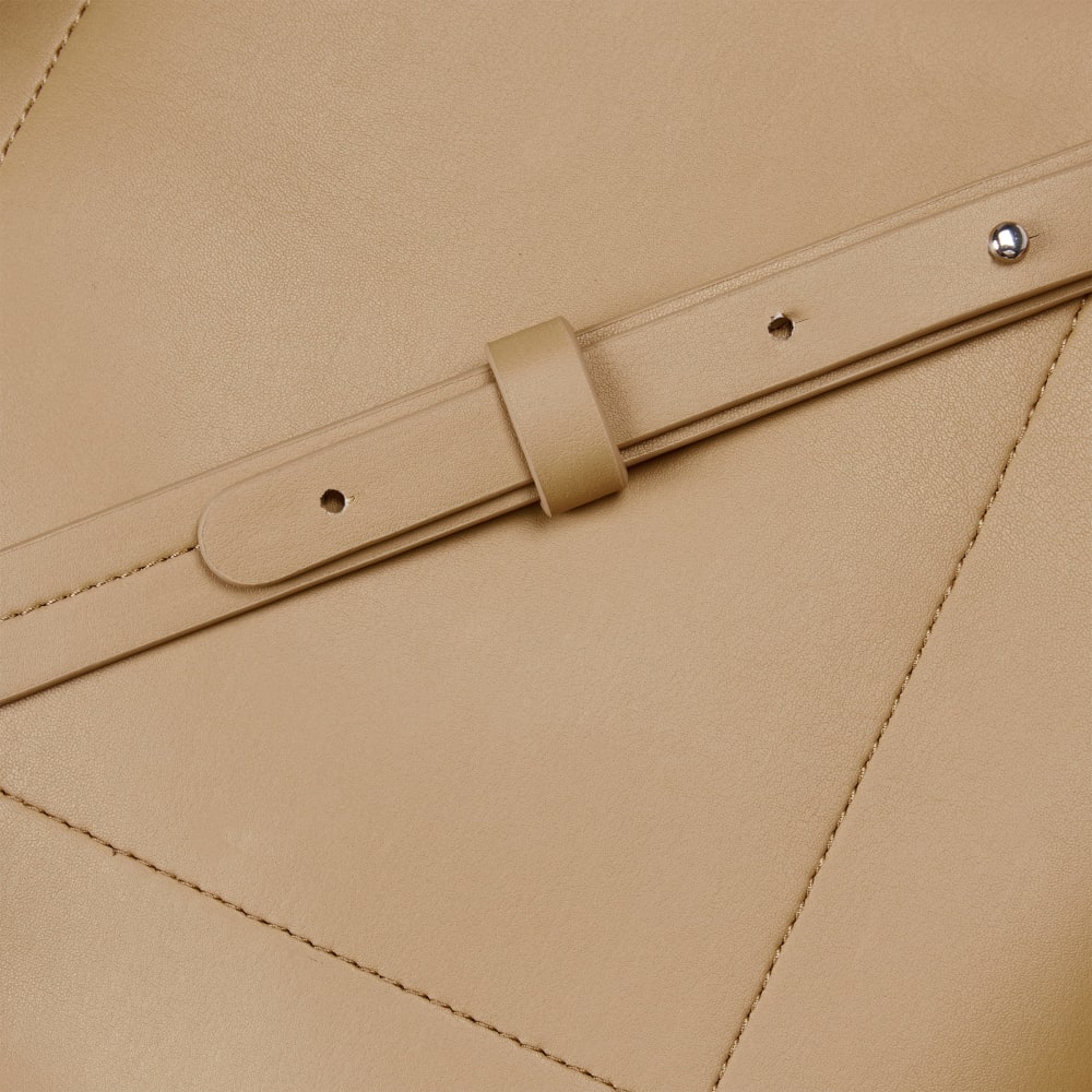 The Cactus Leather Hobo | Cashew