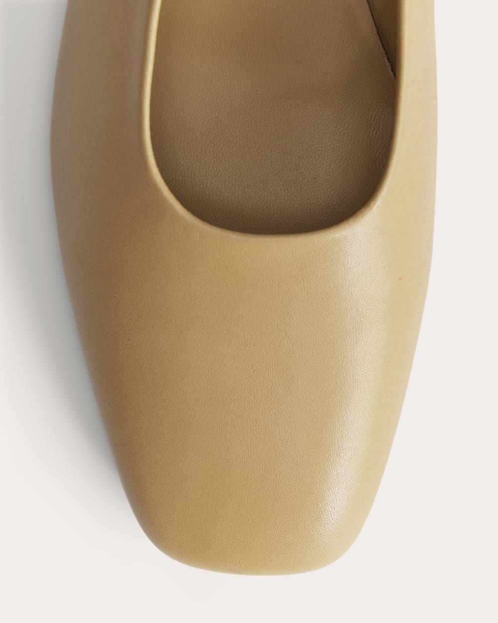 The Gallery Pump | Light Taupe