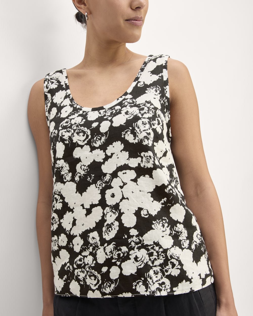 The Scoop Tank in Linen | Black / Bone Floral