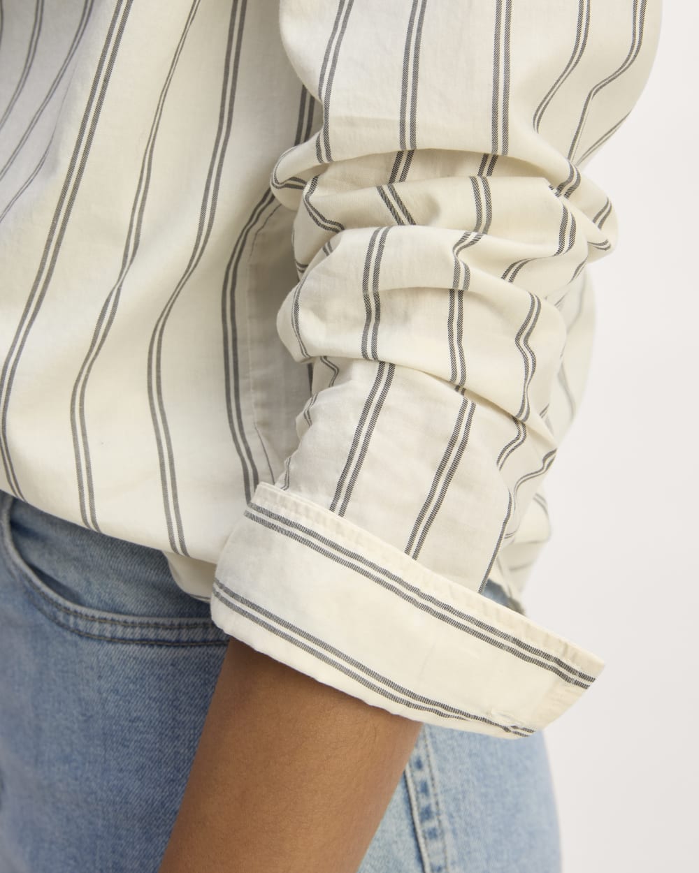 The Must-Have Shirt in Silky Cotton | Bone / Black