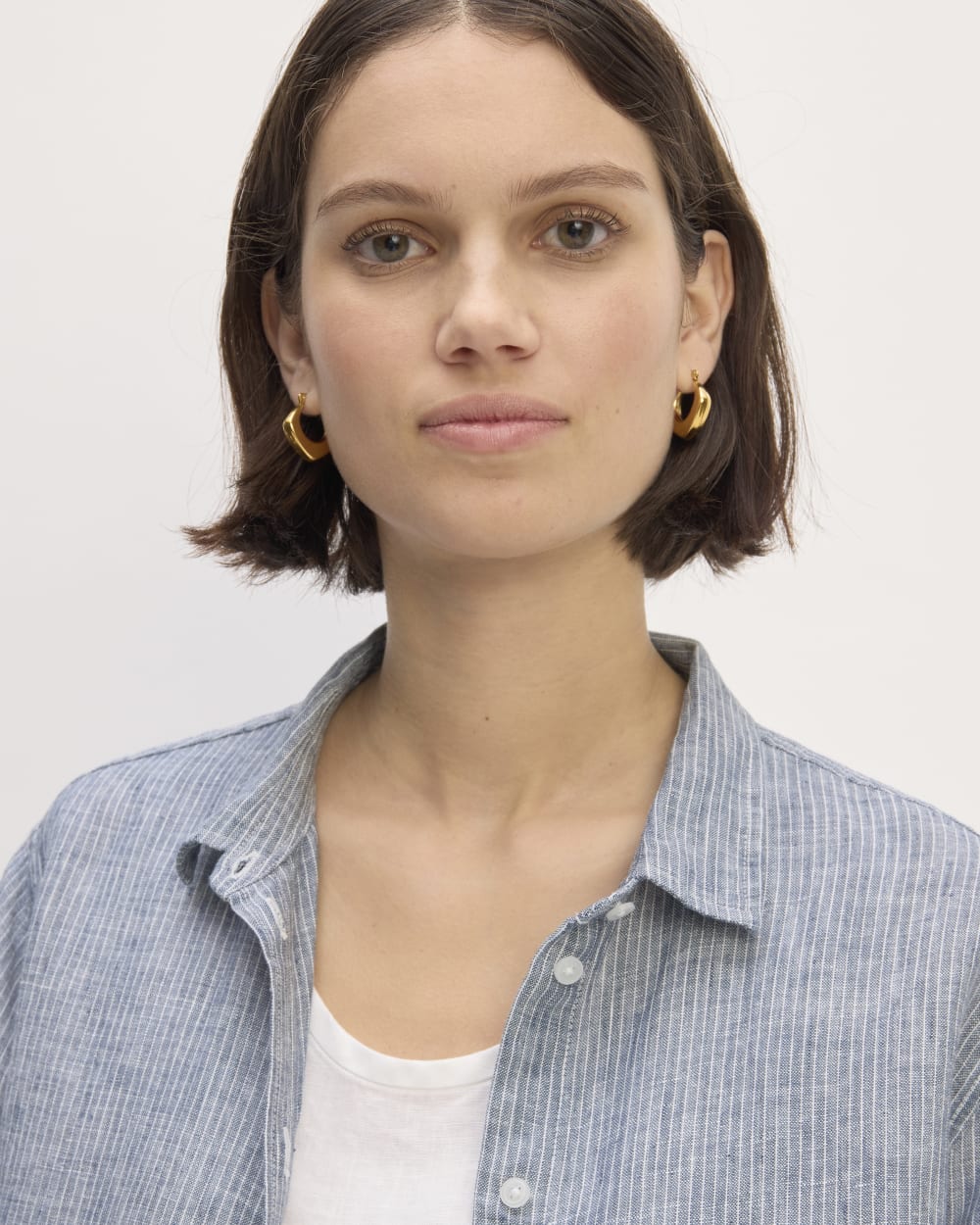 The Must-Have Shirt in Linen | White / Blue