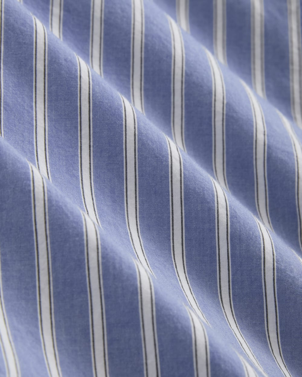 The Boyfriend Shirt in Ultrasoft Cotton | Dutch Blue / Bone