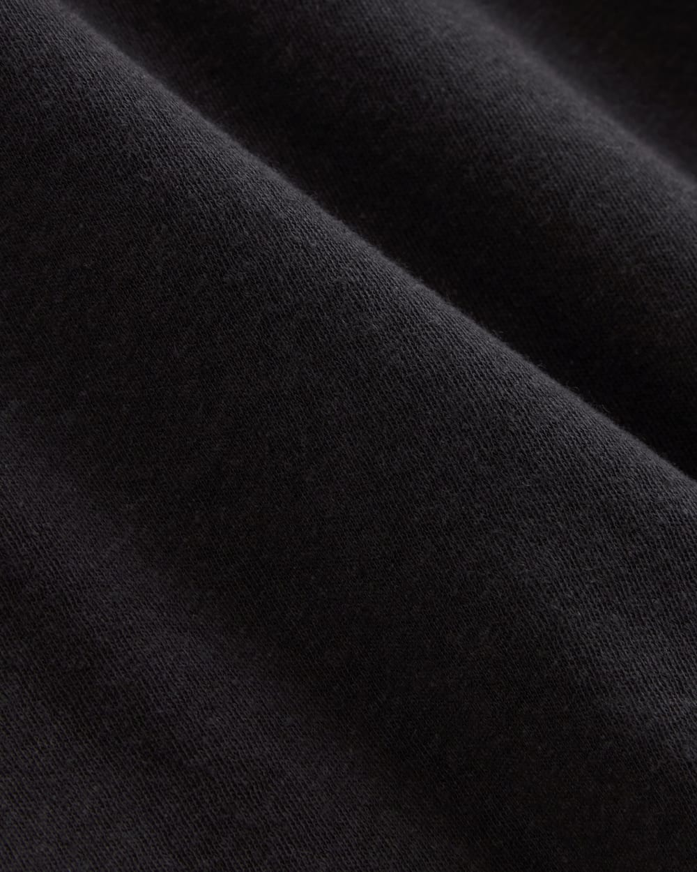 The Slouchy V-Neck Tee in Cotton Linen | Black