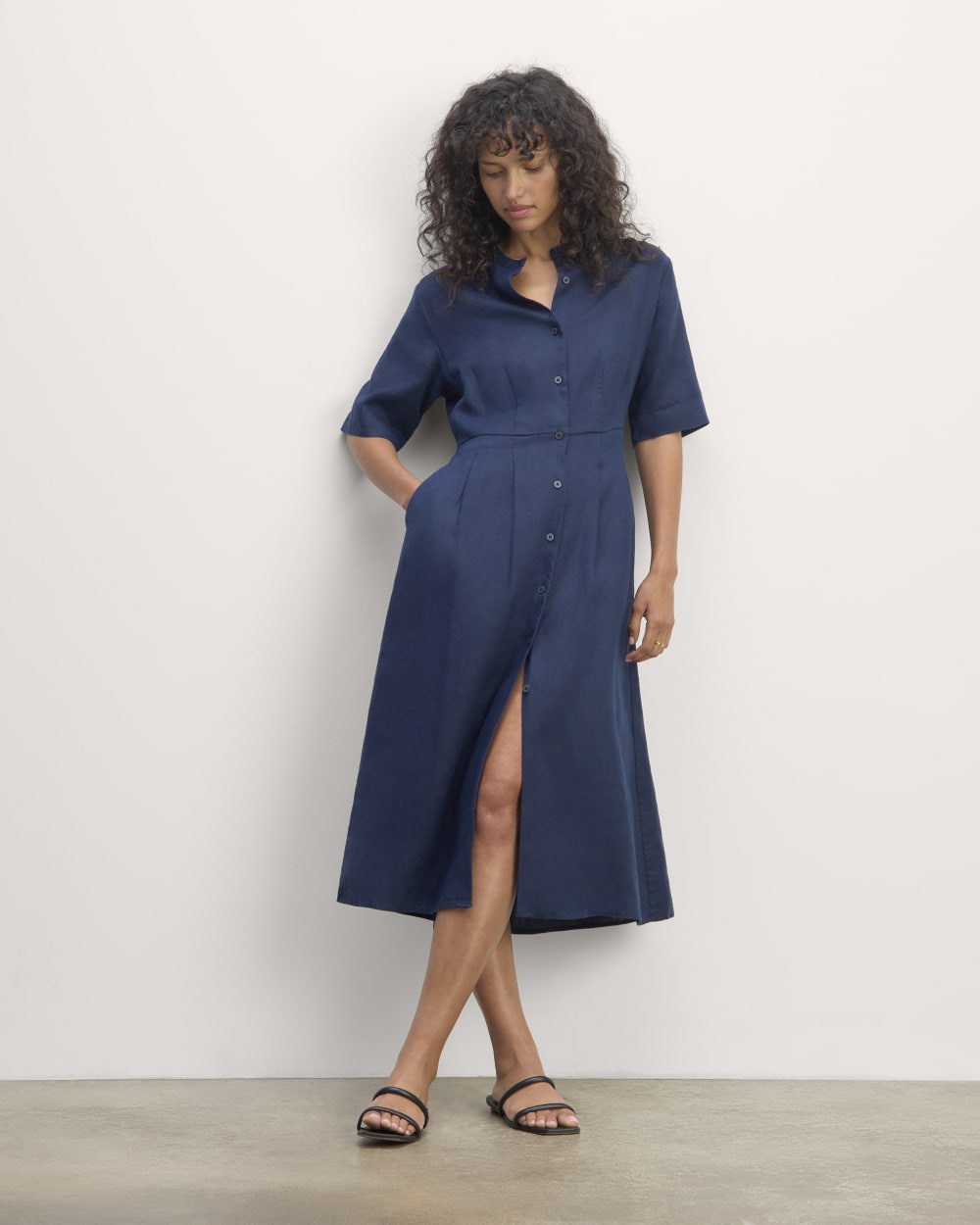 The Frolic Dress in Linen | Navy