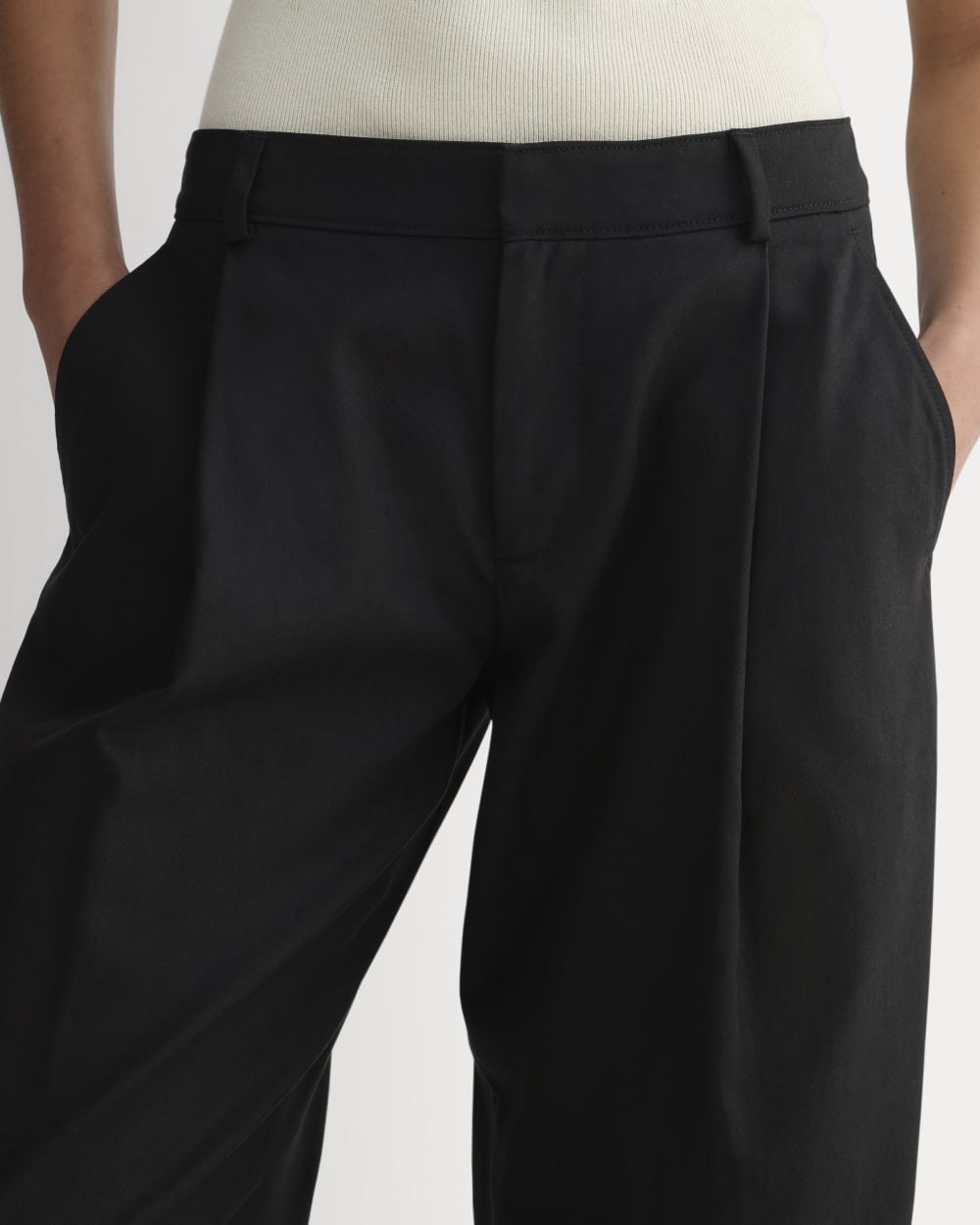 The Low-Rise Chino | Black