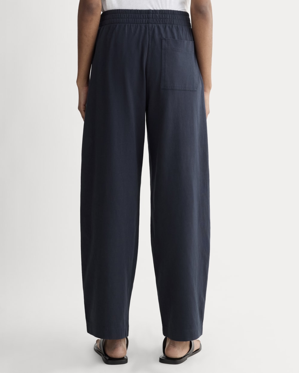 The Off-Duty Barrel Pant | Navy