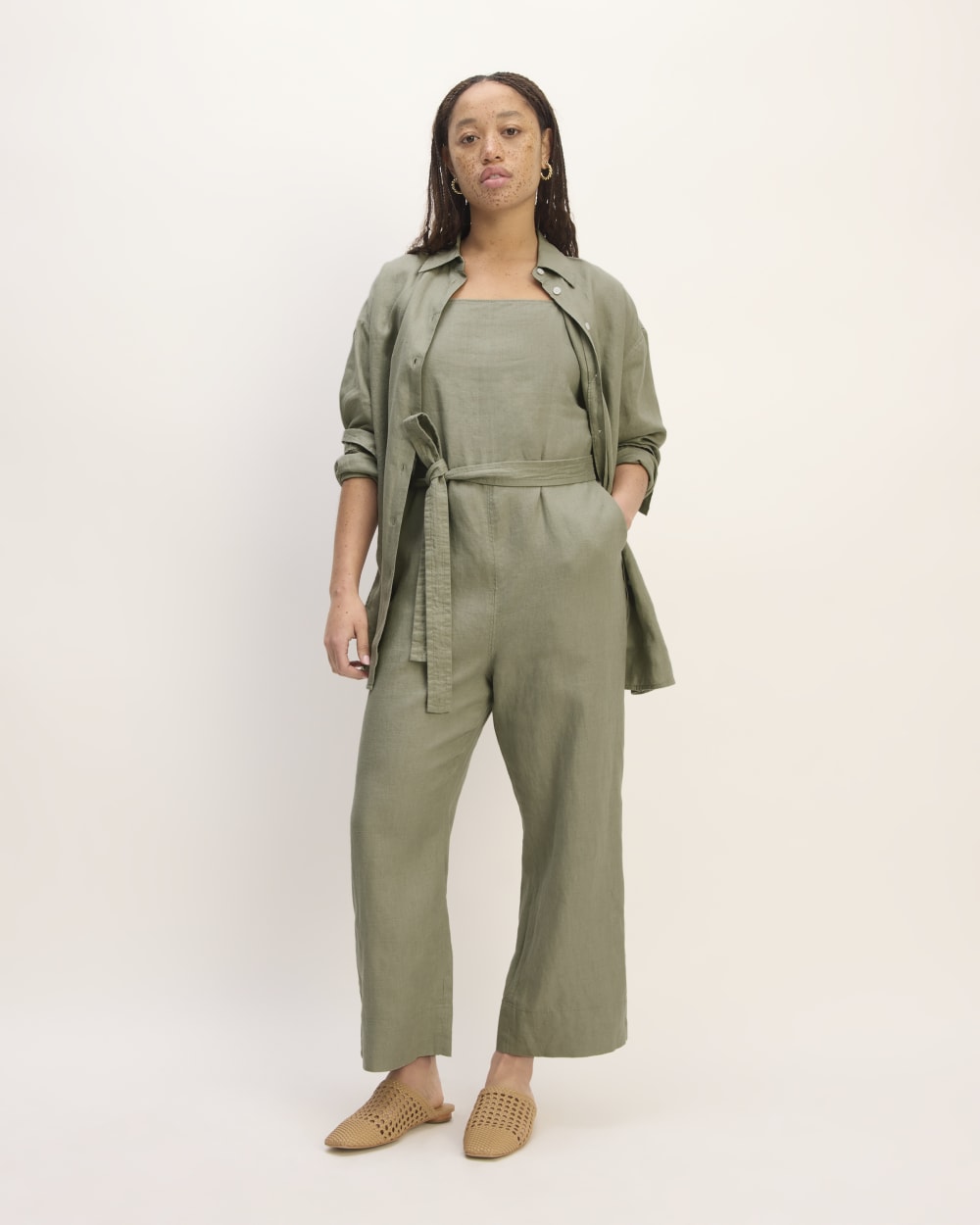 The Boyfriend Shirt in Linen | Sage Green