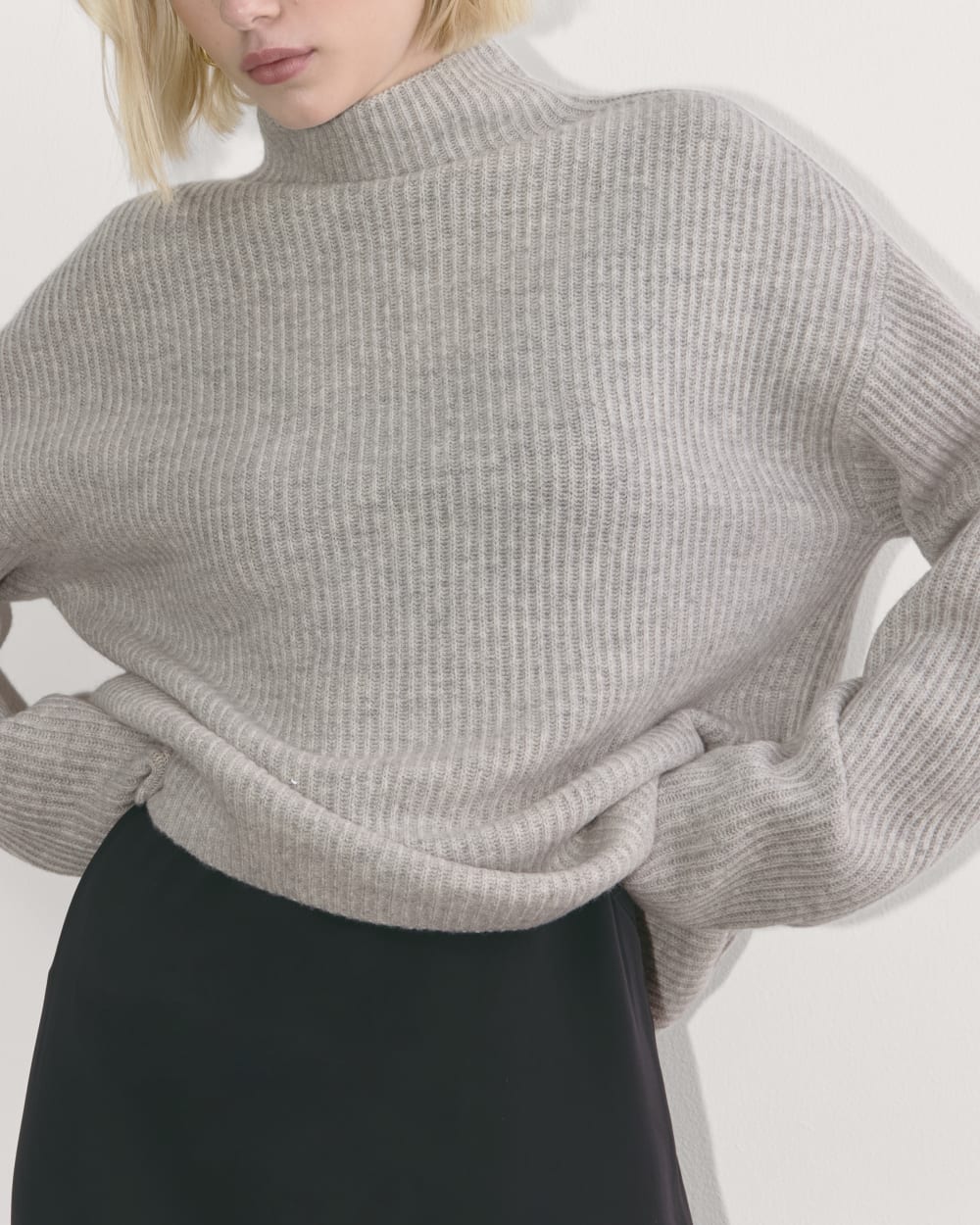 The Fisherman Turtleneck in Wool Cashmere | Light Heather Grey