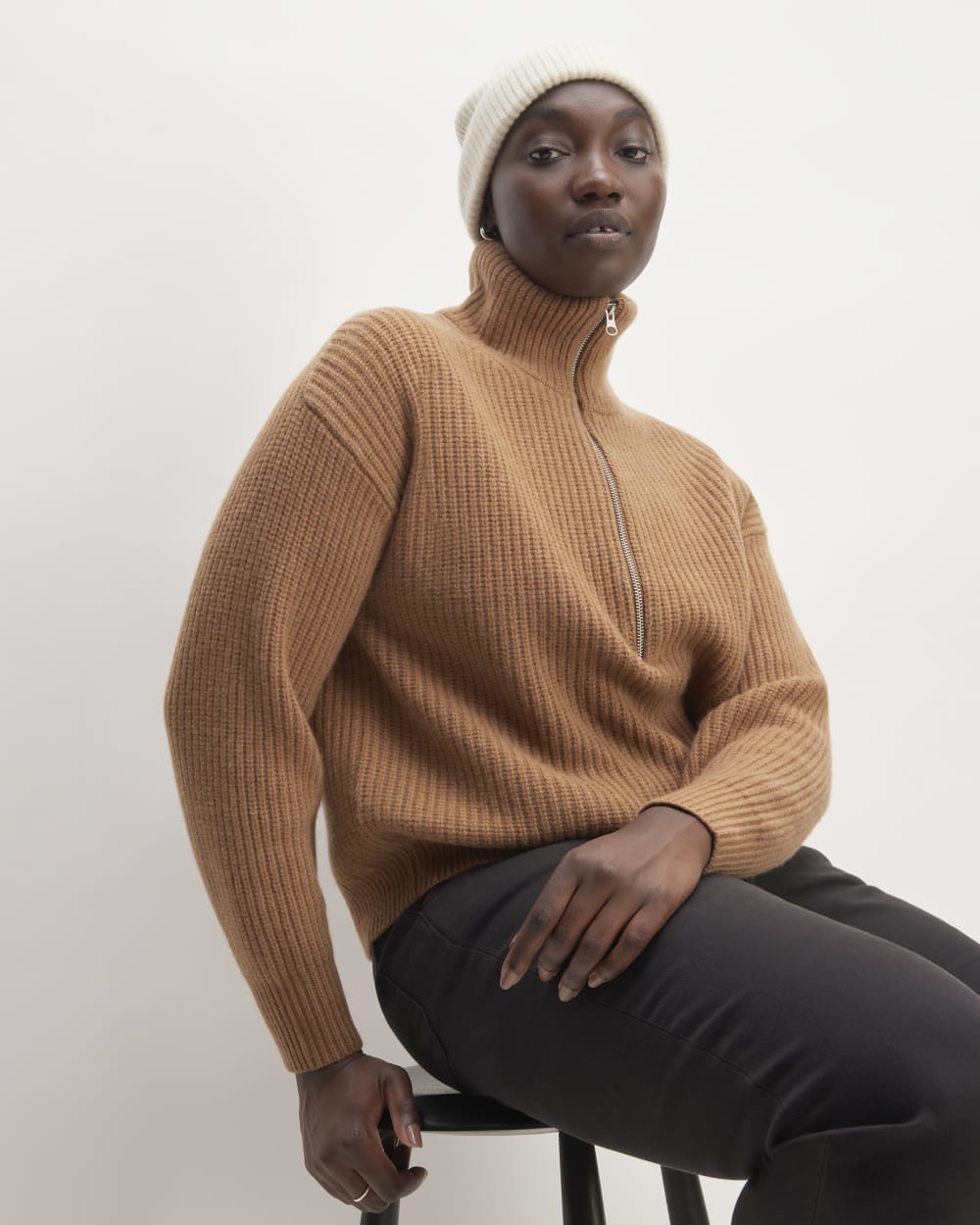 The Cashmere Fine Rib Beanie | Bone