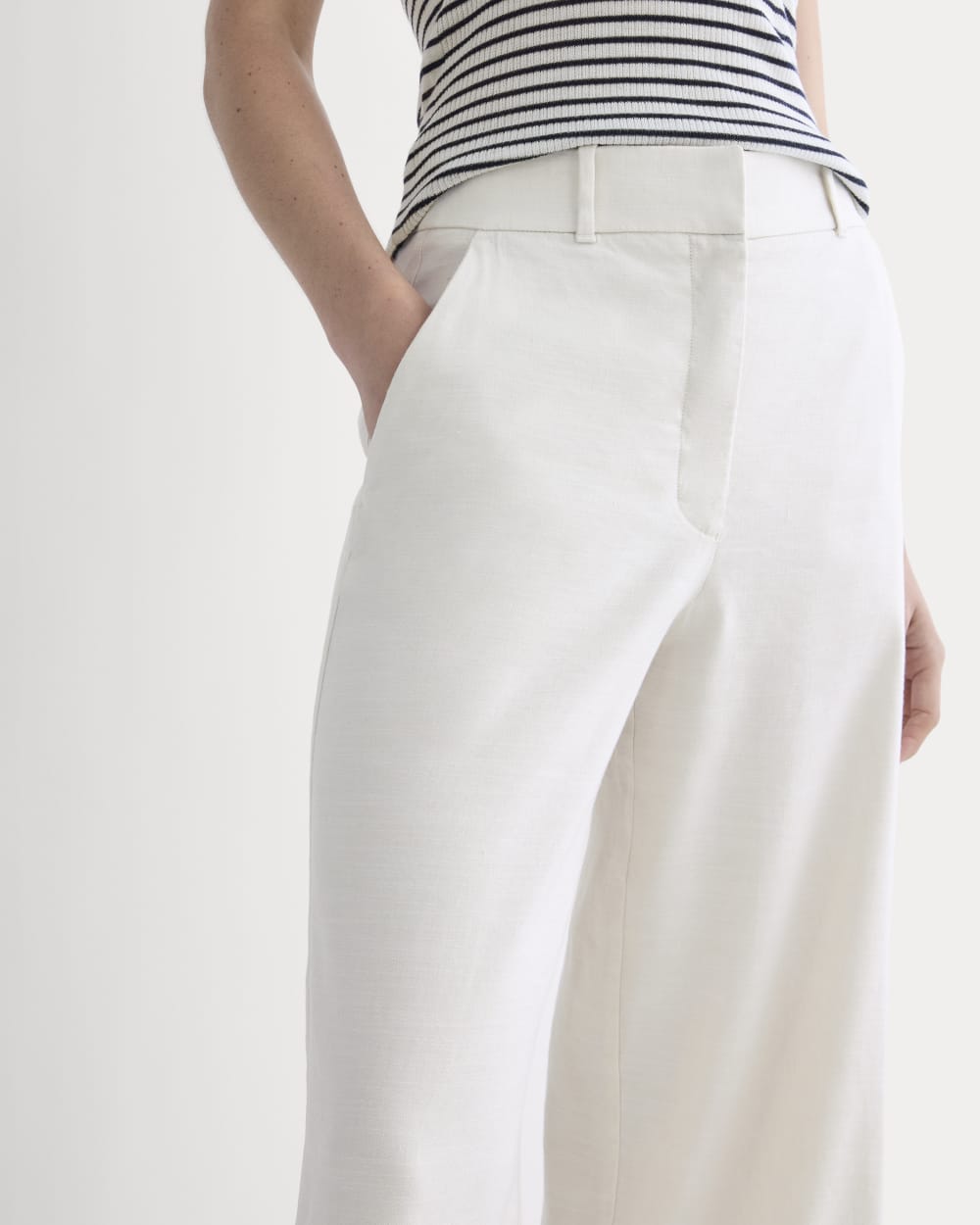 The Wide-Leg Pant in Stretch Linen | Natural Chambray