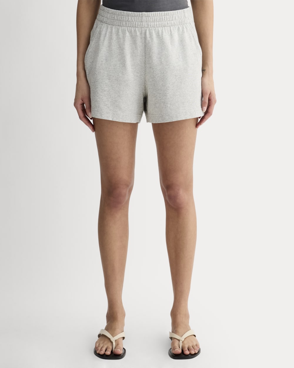 The Off-Duty Short | Pale Heather Grey