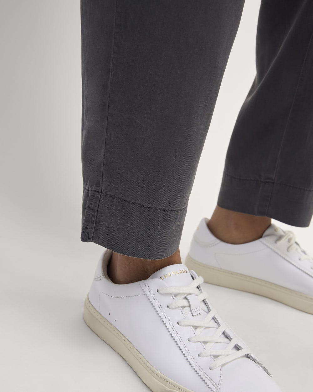 The Tapered Pant in Butterlite | Graphite