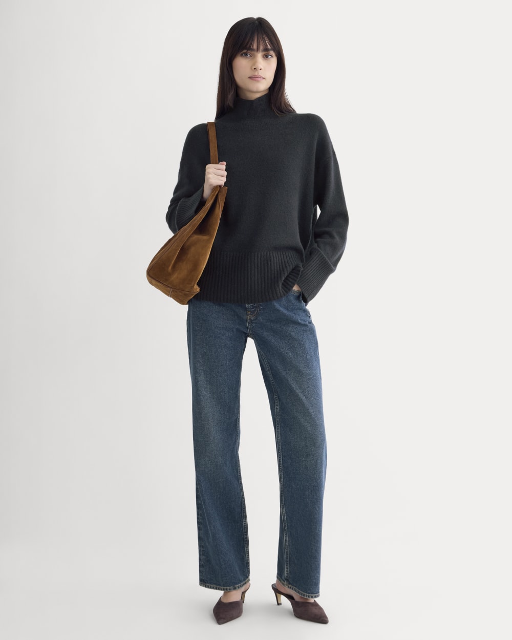 The Boxy Turtleneck in Cashmere | Navy