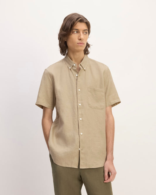 The Classic Short-Sleeve Shirt in Linen | Trench Coat Khaki