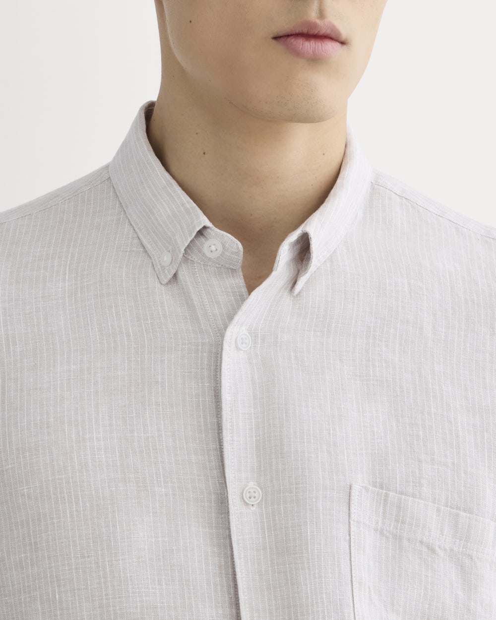 The Classic Short-Sleeve Shirt in Linen | Stone / White
