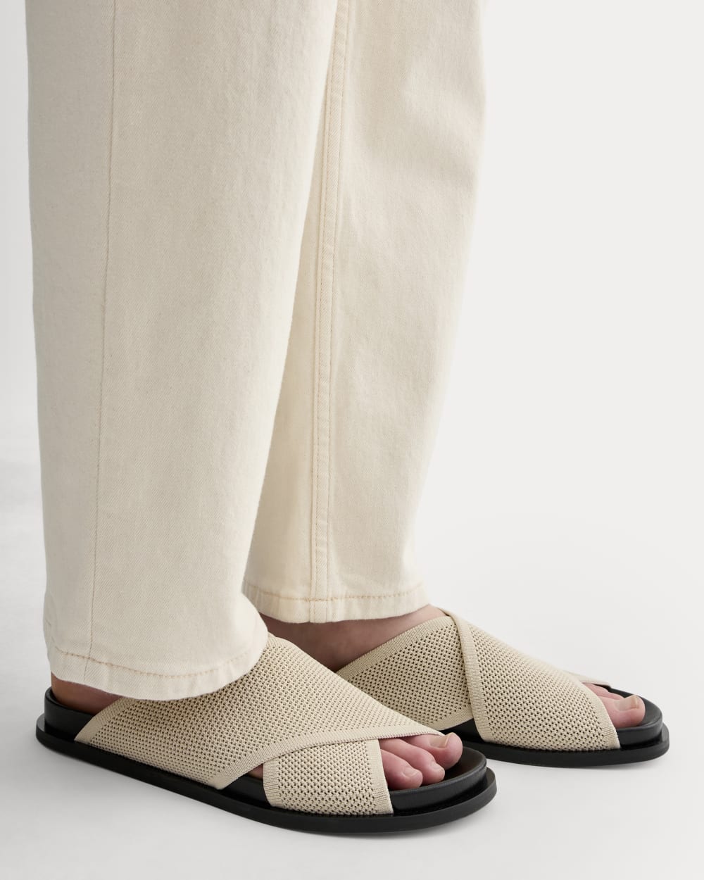 The ReKnit Form Crossover Sandal | Sandshell