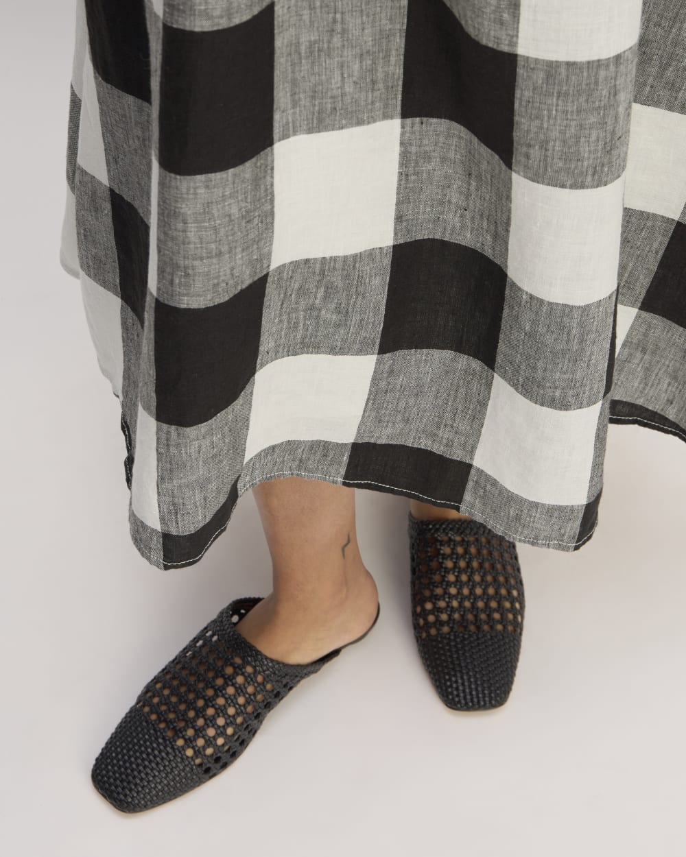The Linen Oversized Puff-Sleeve Dress | Bone / Black Check