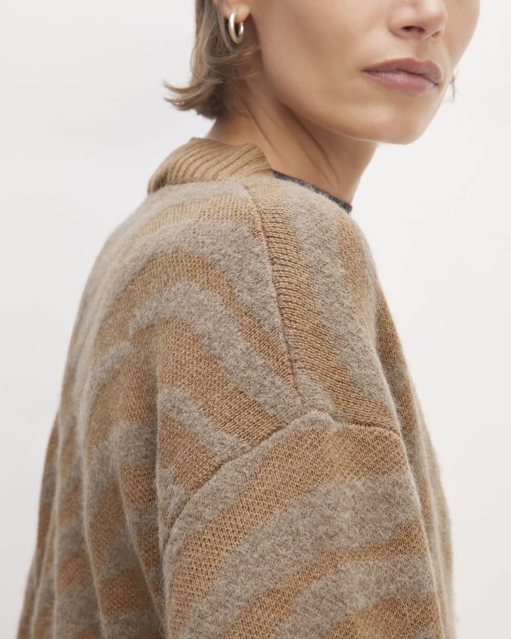 The Alpaca Tiger Jacquard Cardigan | Camel / Medium Brown
