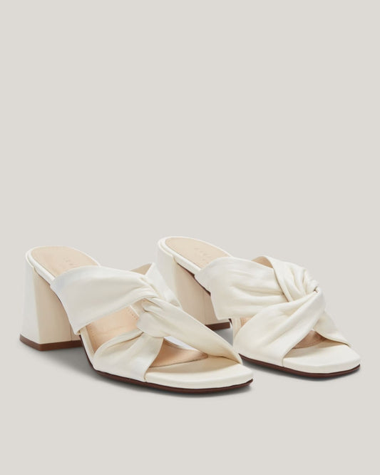 The Day Twist Heel | Canvas