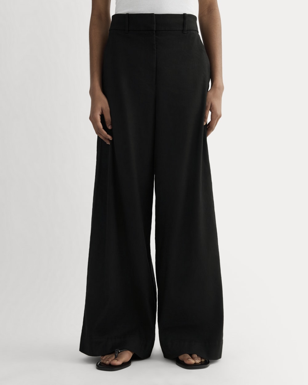 The Wide-Leg Pant in Stretch Linen | Black