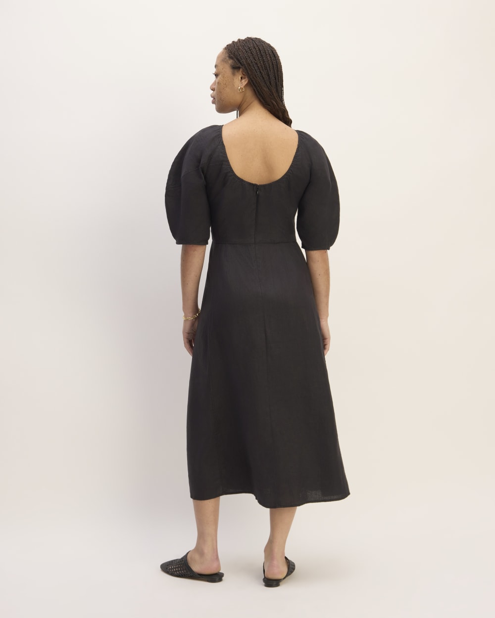 The Linen Short-Sleeve Scoop Midi Dress | Black