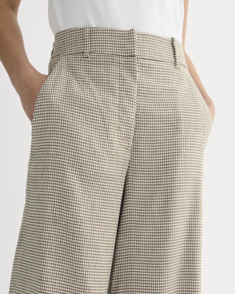 The Wide-Leg Pant in Stretch Linen | Deep Taupe Mini Gingham