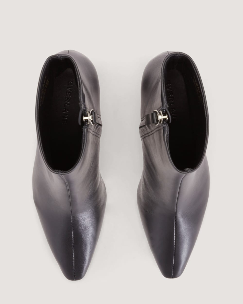 The Short Banana Boot | Black