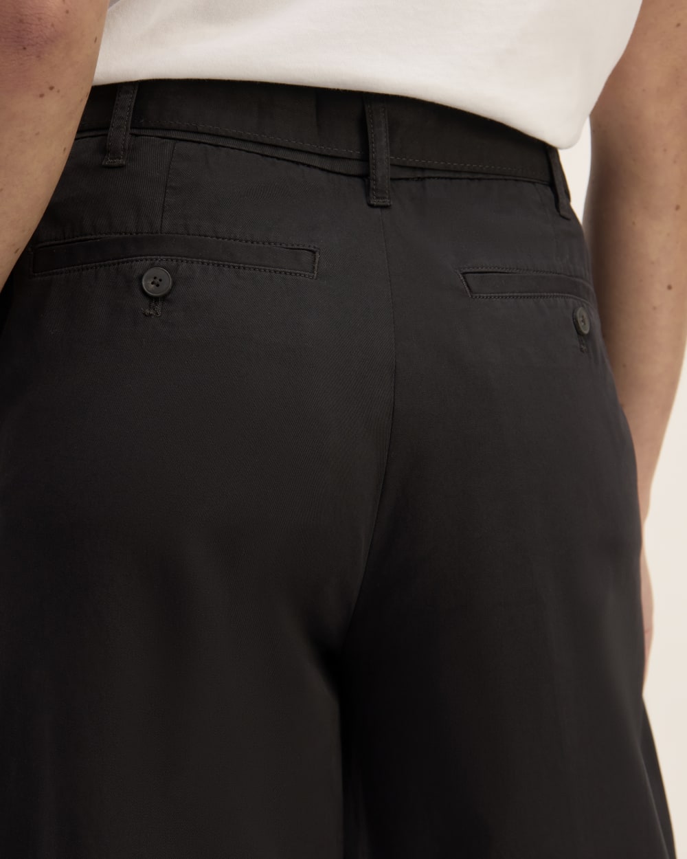 The Pleated Wide-Leg Chino | Black