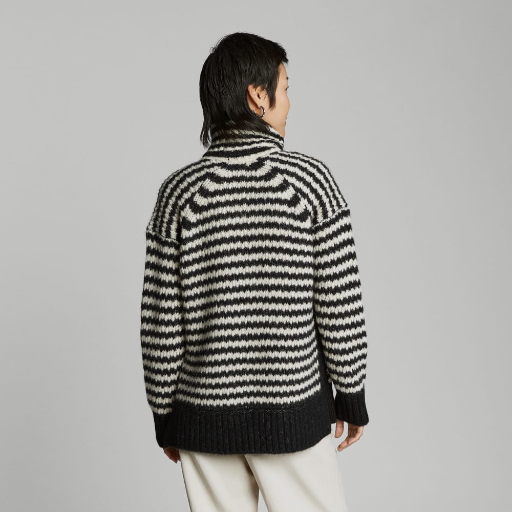 The Cloud Turtleneck | Black / Oatmeal