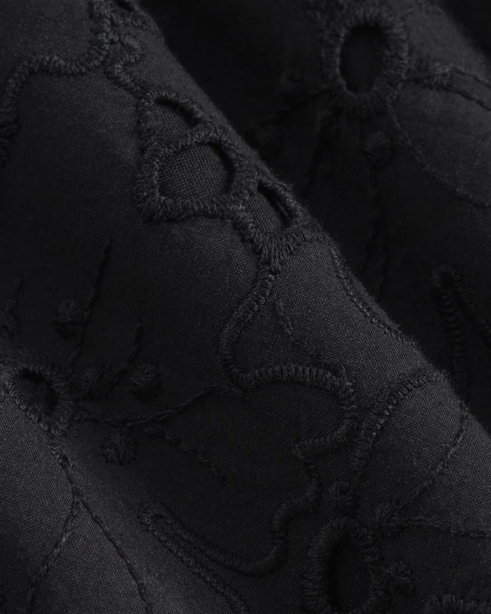 The Eyelet Pull-On Short | Black