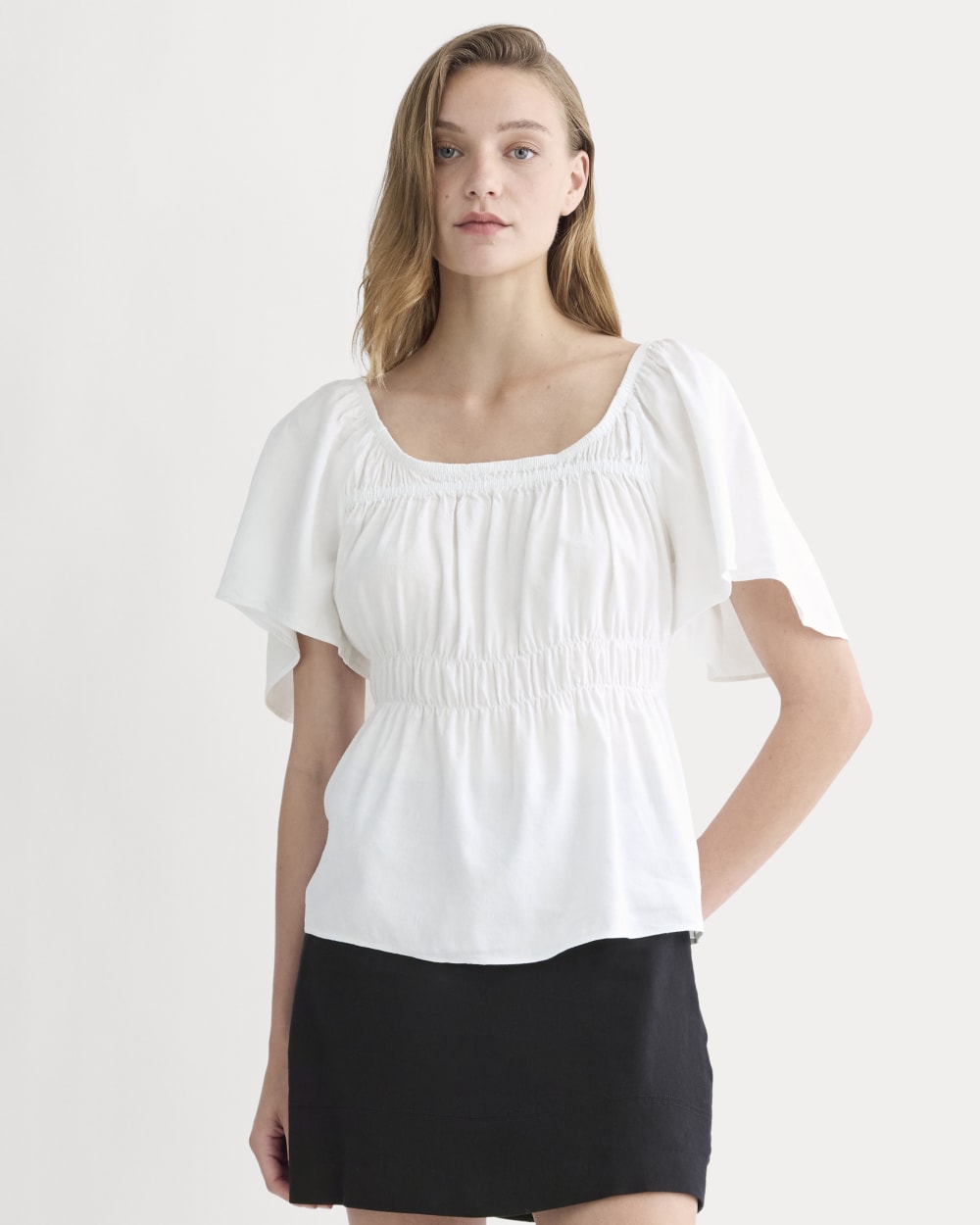 The Flutter-Sleeve Top in Stretch Linen | White