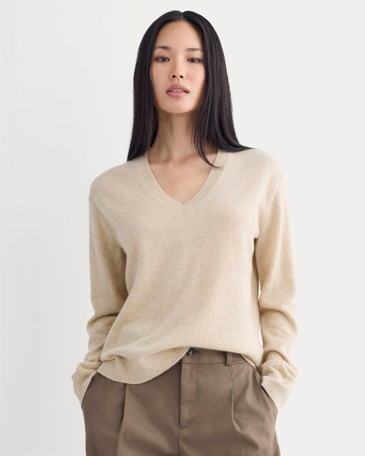 The Classic V in Cashmere | Heather Light Camel